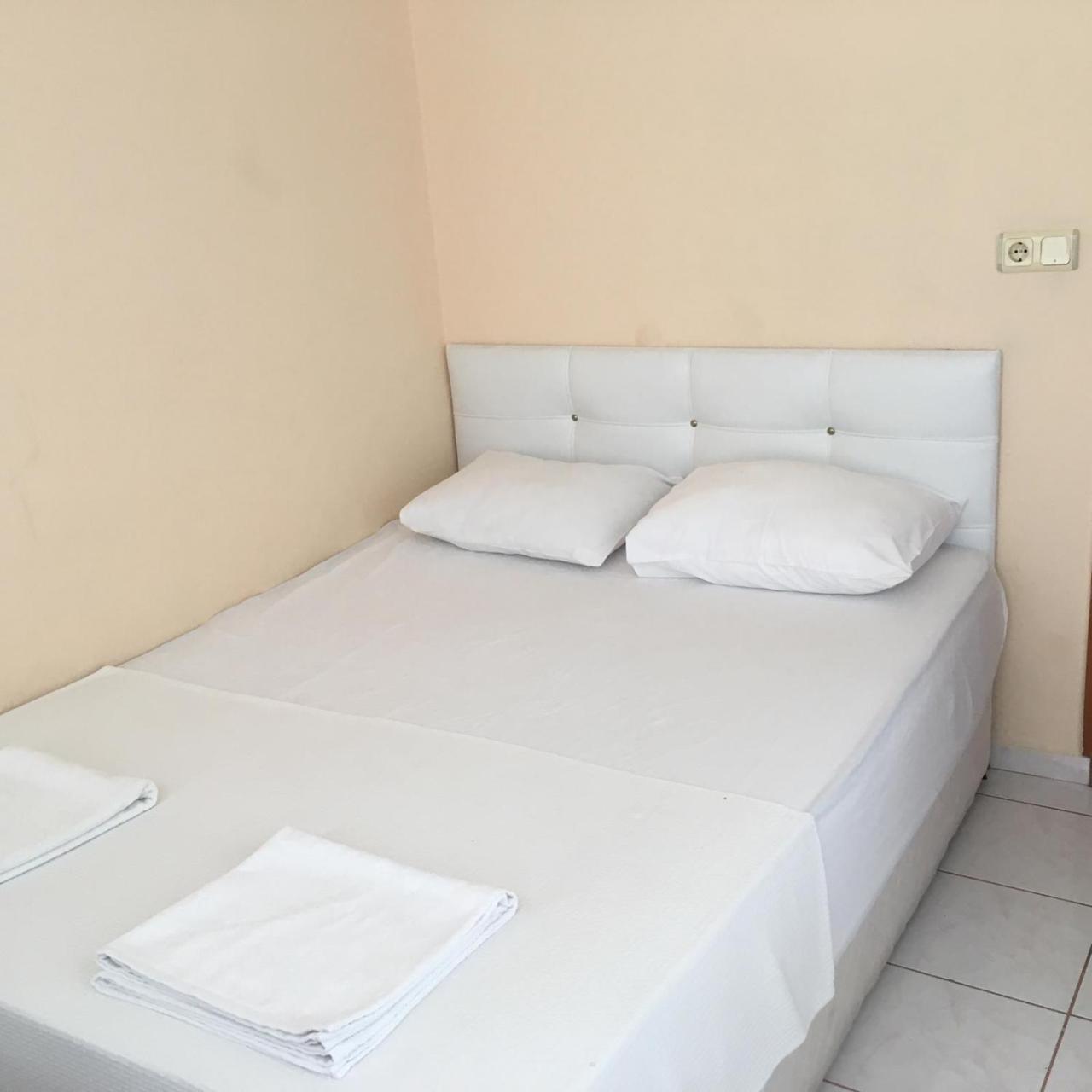 Oeznur Apart Otel Сиде Екстериор снимка