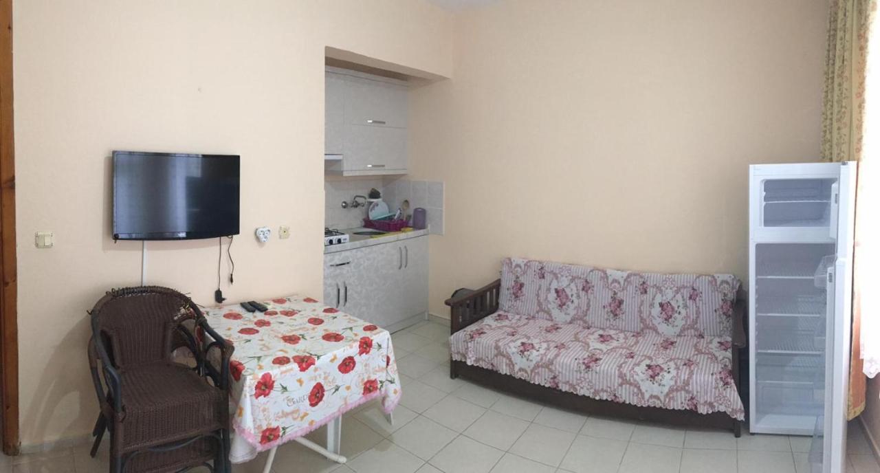 Oeznur Apart Otel Сиде Екстериор снимка