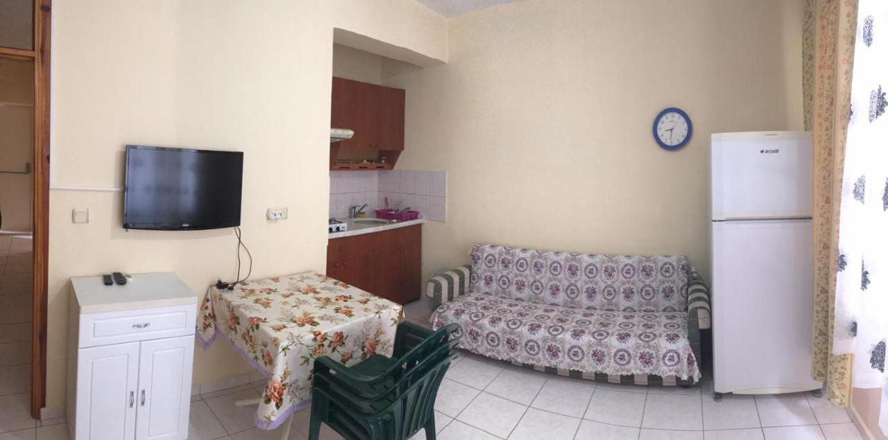 Oeznur Apart Otel Сиде Екстериор снимка