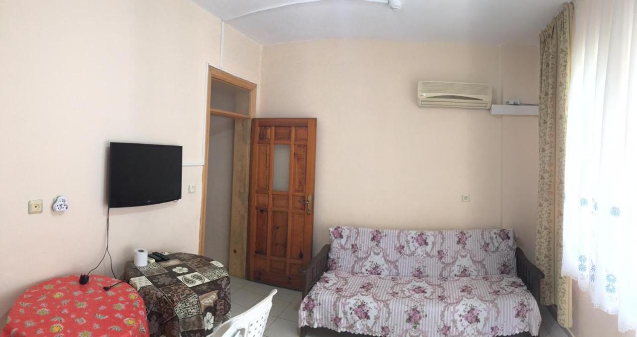 Oeznur Apart Otel Сиде Екстериор снимка
